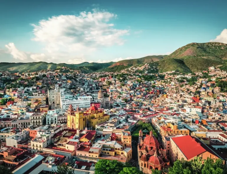 Ravensburger: Colonial City in Guanajuato, Mexico (2000)